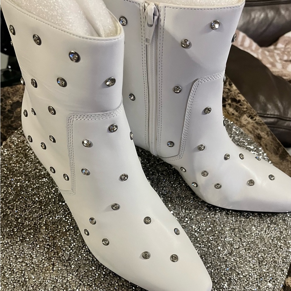 Beautiful!!!! White Studded Gianni Bini boots. Brand New!!!